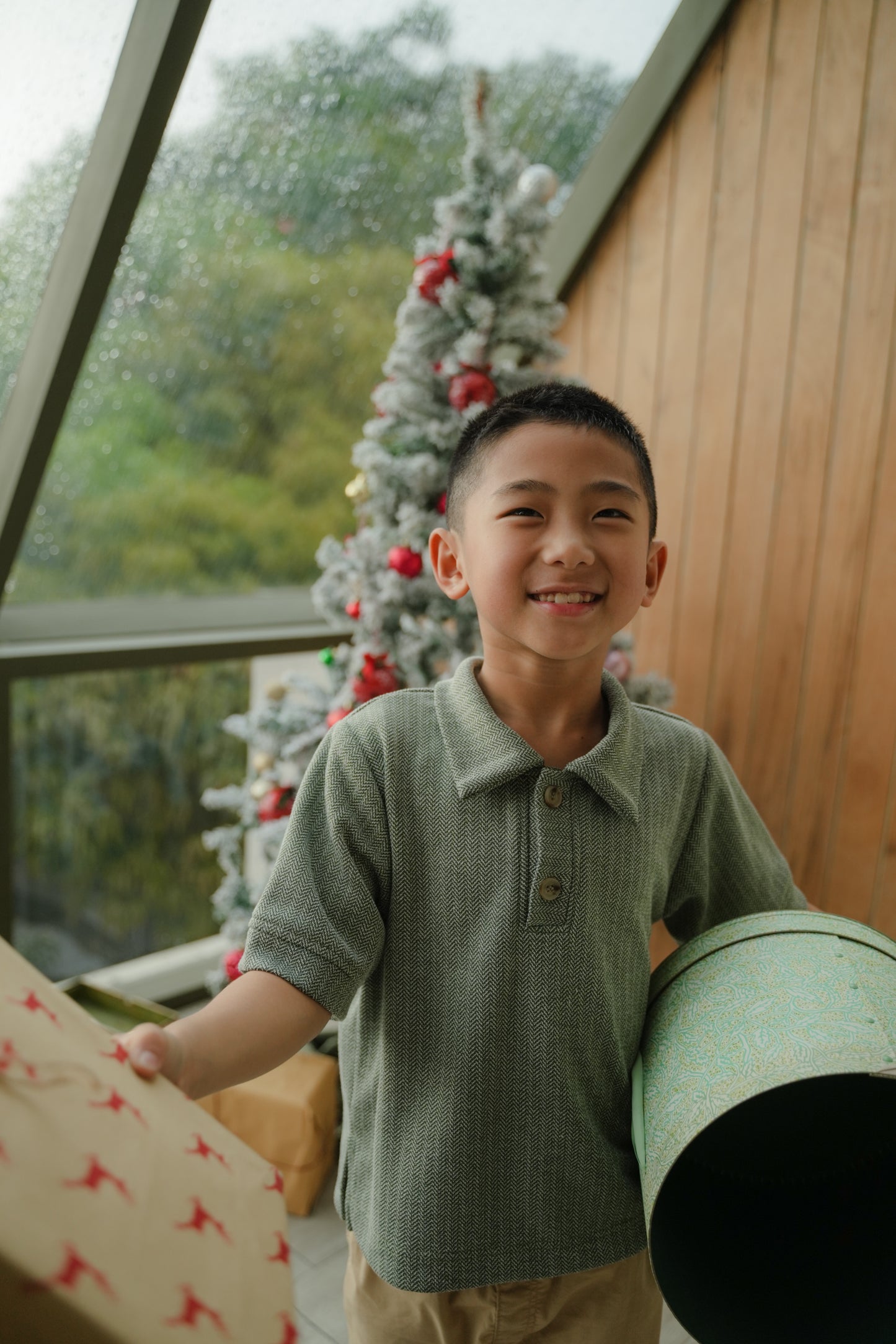 RALPH POLOSHIRT JR IN FROSTY GRINCH