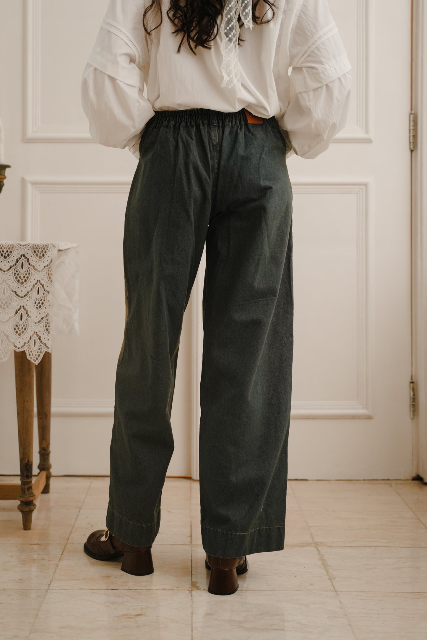 CALLUM DENIM PANTS IN FUDGE