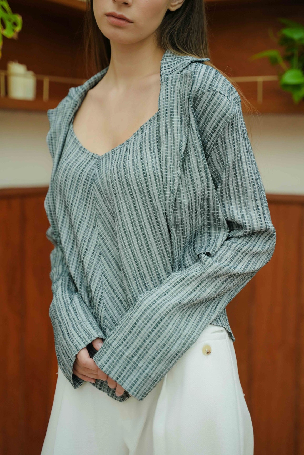 LOUISE OUTER IN MOONLIGHT