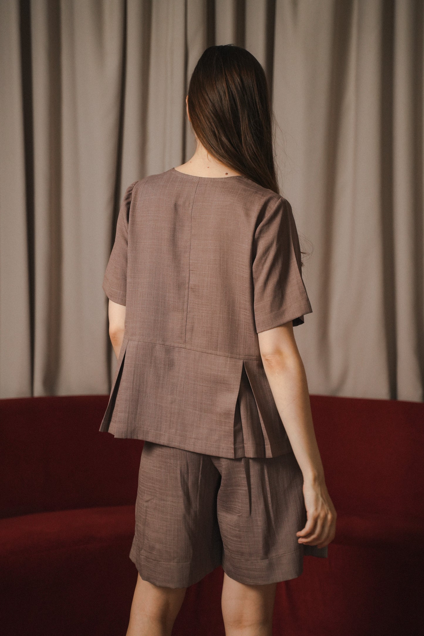 FAYE TOP IN TOFFEE NUT