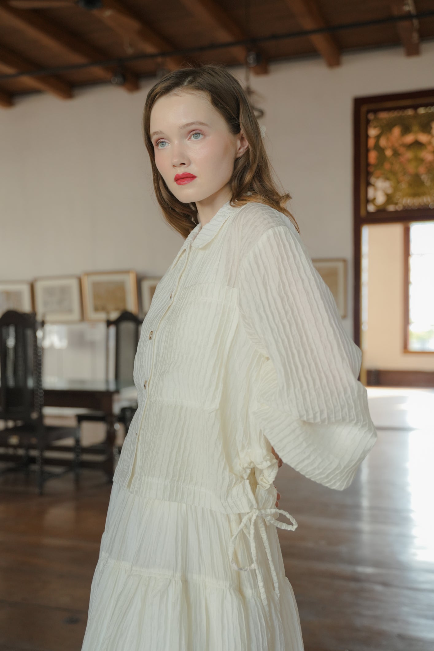 SET - HAEIN HYUN JIWOON IN PEARL WHITE