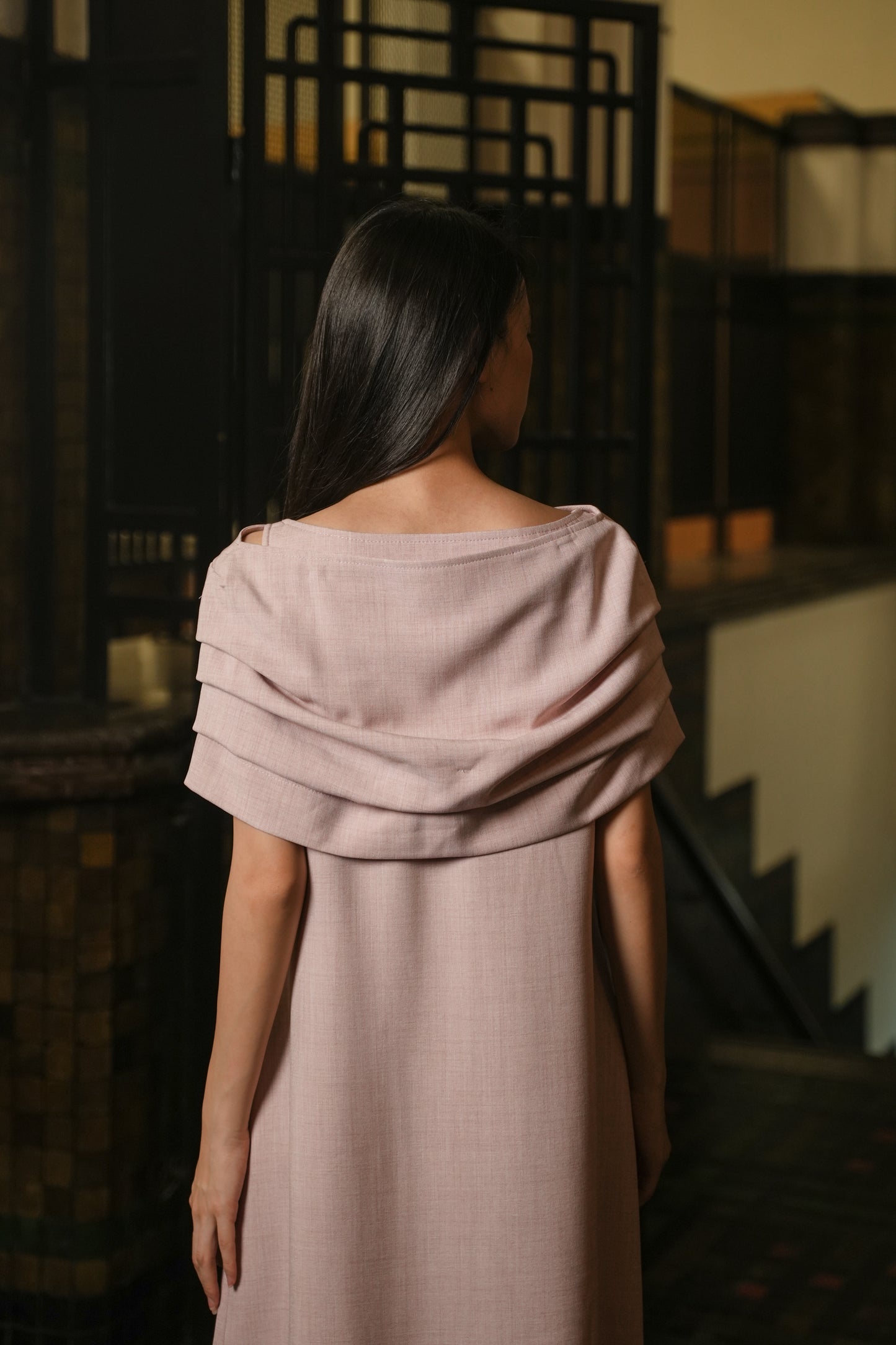 LAMER DRESS IN FEATHER BERRY