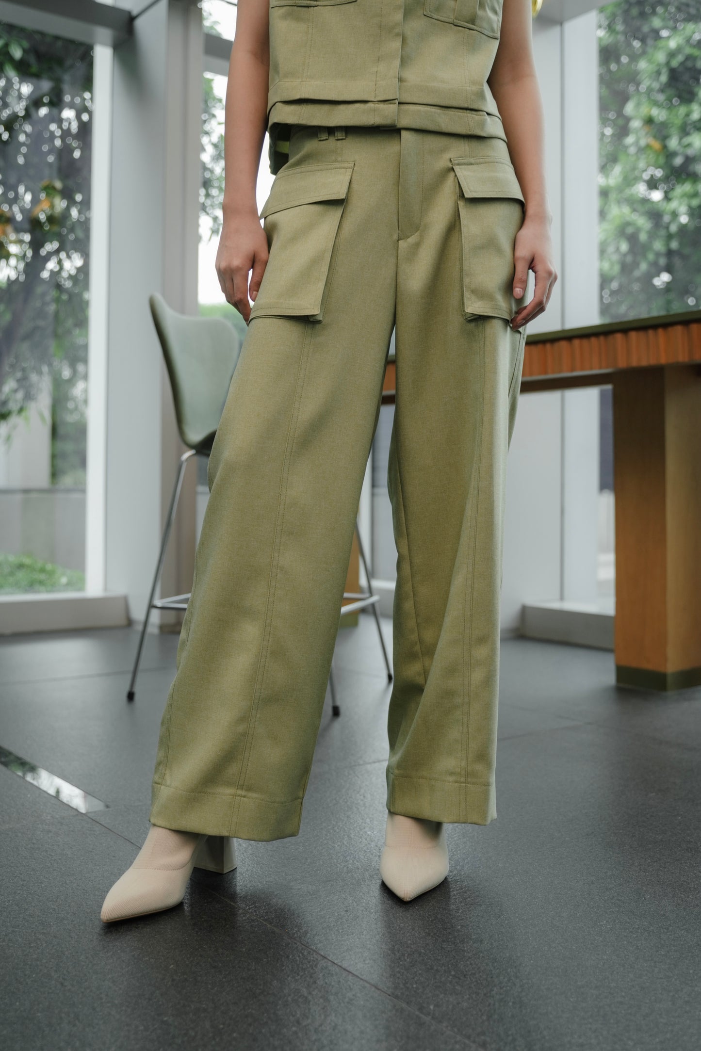 SET - SATOO NAMI KANA IN KIWI CLOVER