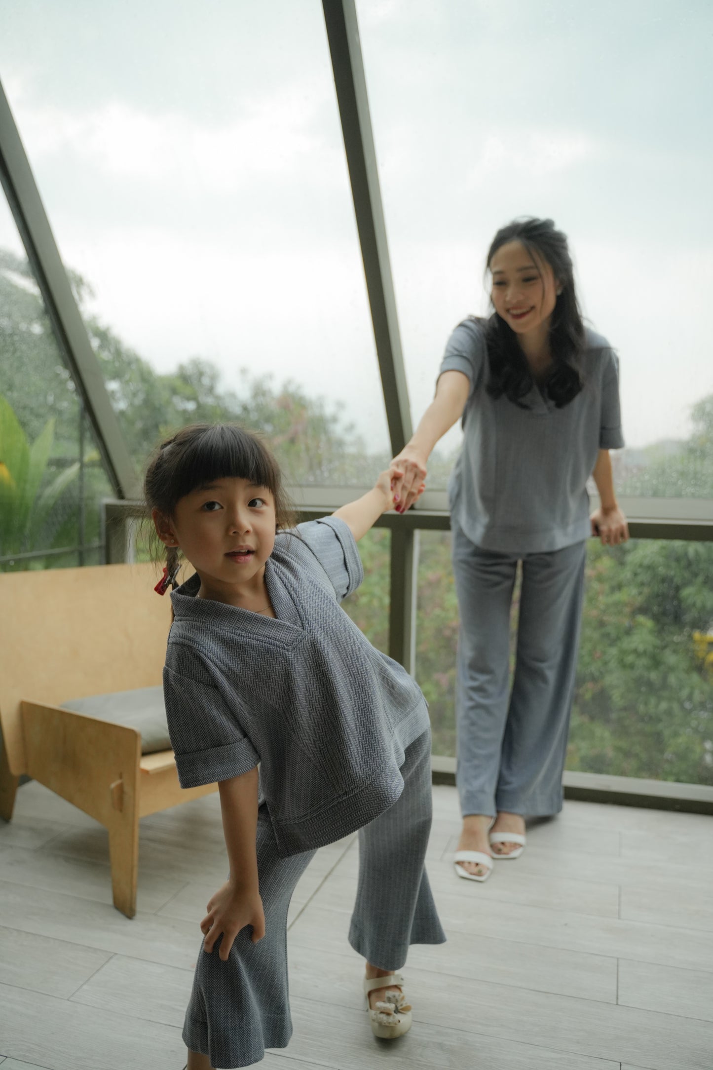 SET - SHERRY ANN + RALPH IN BLUEBELL