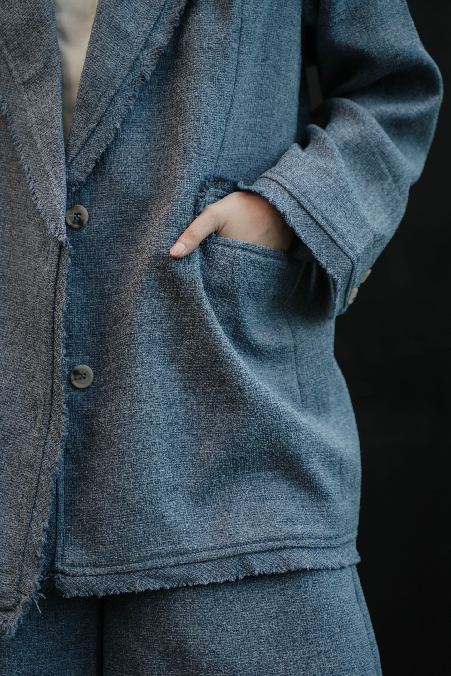 ELXIEL TWEED BLAZER IN PANSY BLUE