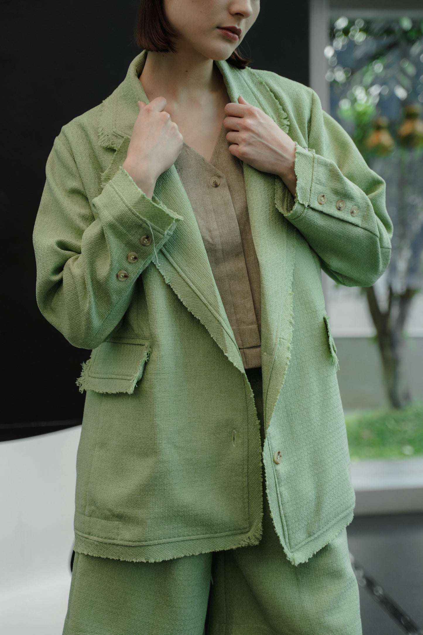 ELXIEL TWEED BLAZER IN RUSCUS