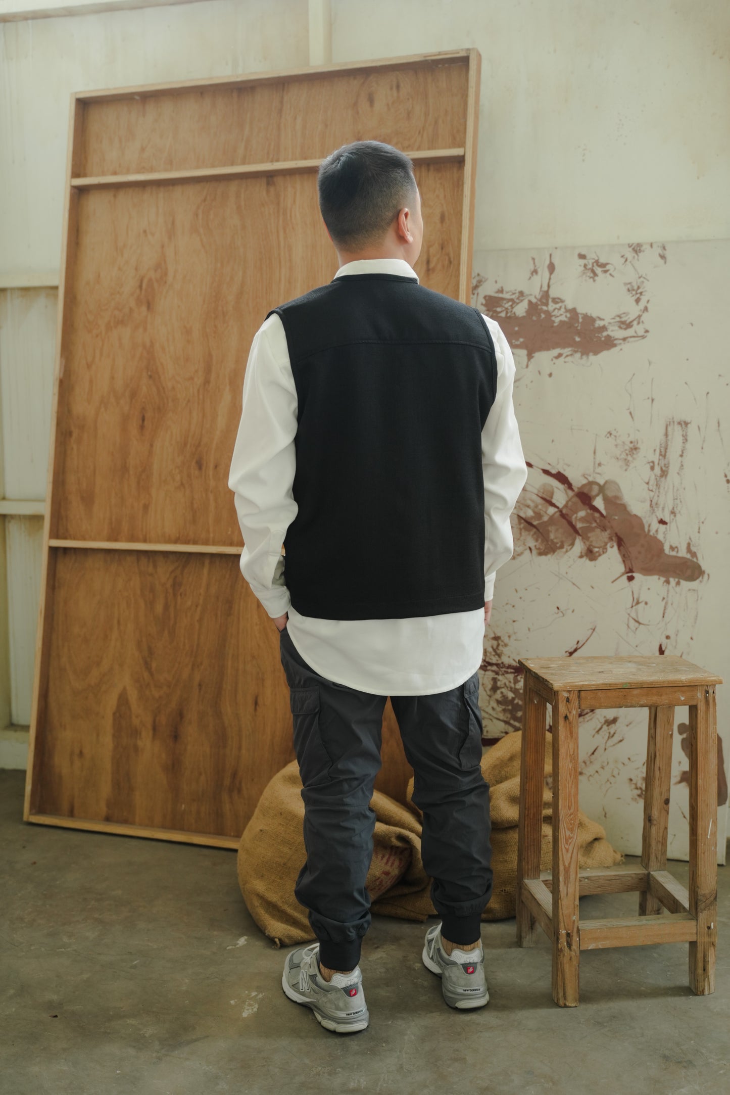 ARKET VEST IN DEEP BLACK