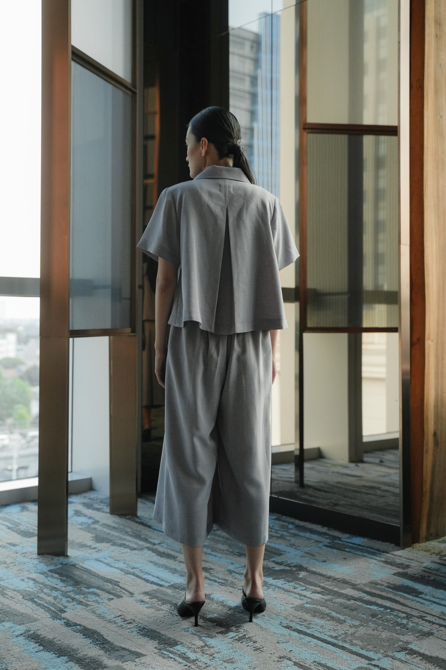 SET - REESE RUSSEL IN CLOUD MIST