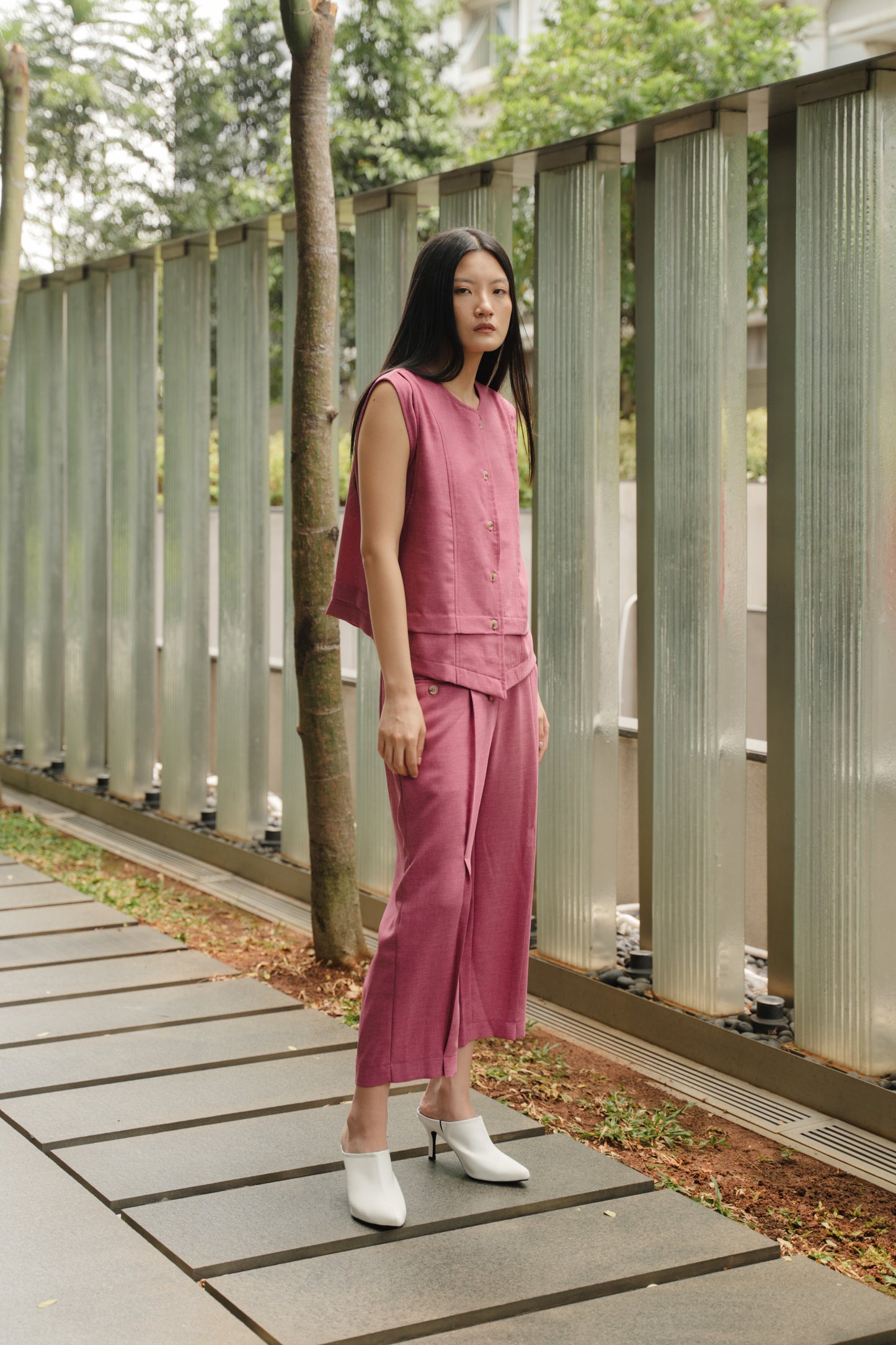 DEFECT 15% - NEGISHI TOP SLEEVELESS IN PINK FLAMBE