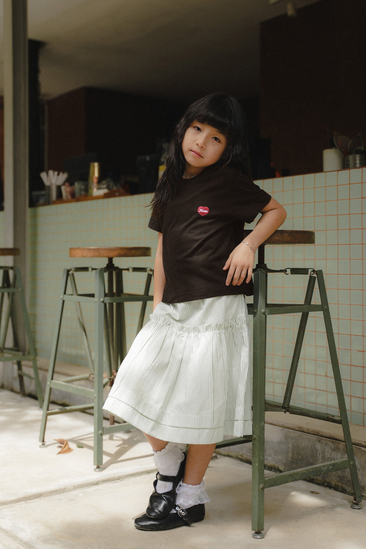 MINI TYANN TEES IN TRUFFLE