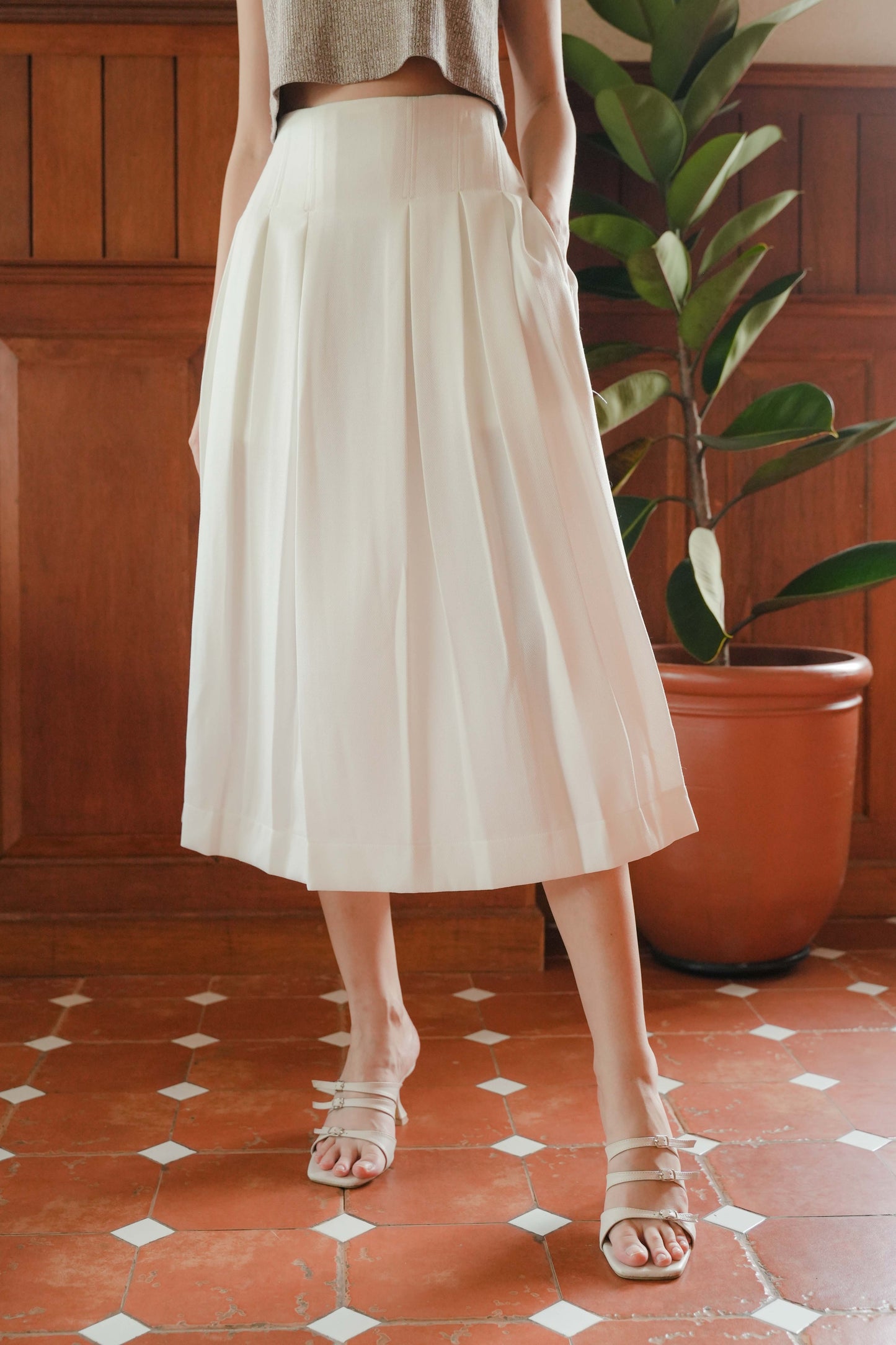 NEW AGATHA SKIRT IN PEARL WHITE