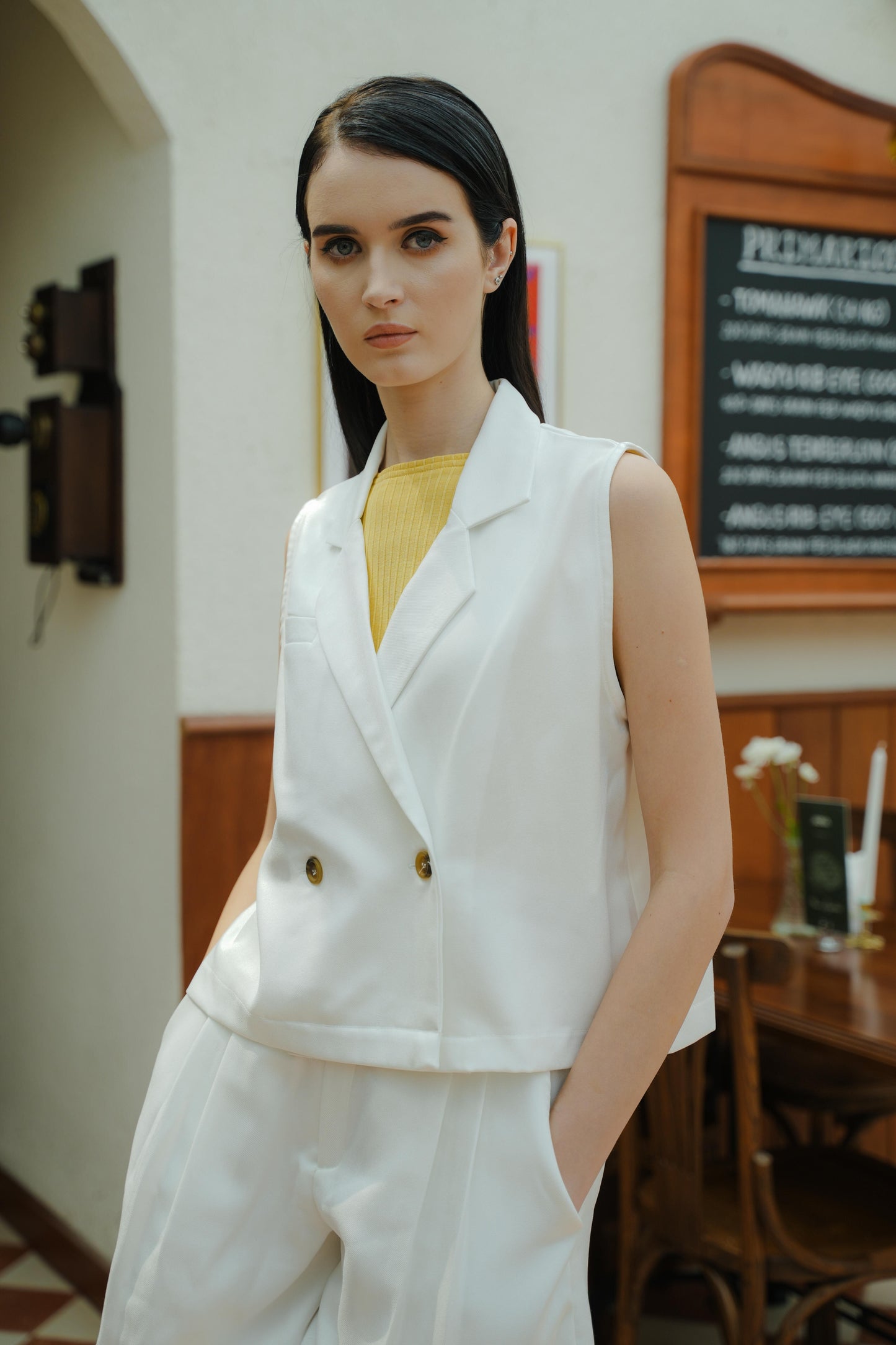 ELYSEES VEST IN MERINGUE