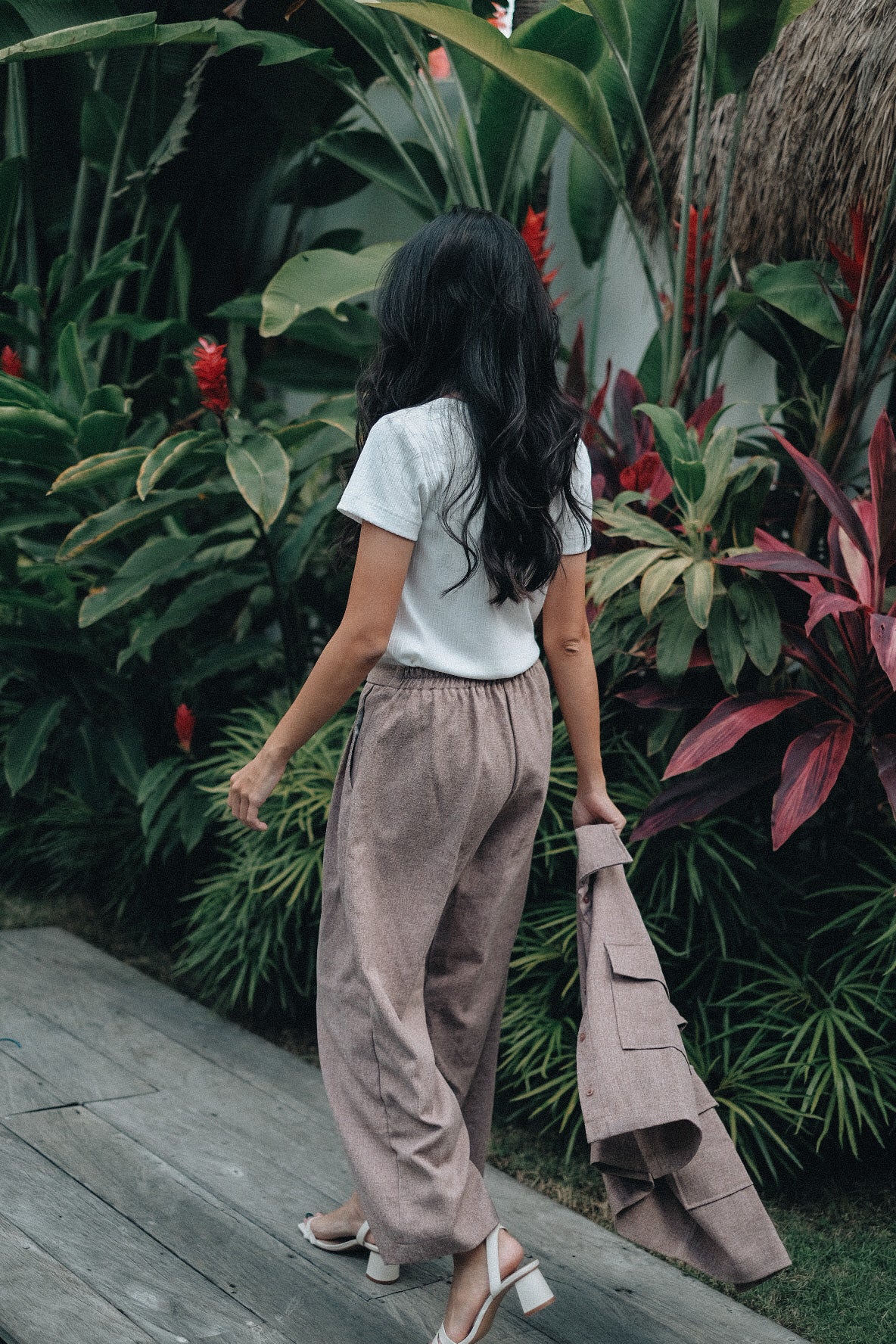 NEW MELL SQ - SLEEVE IN OFFWHITE