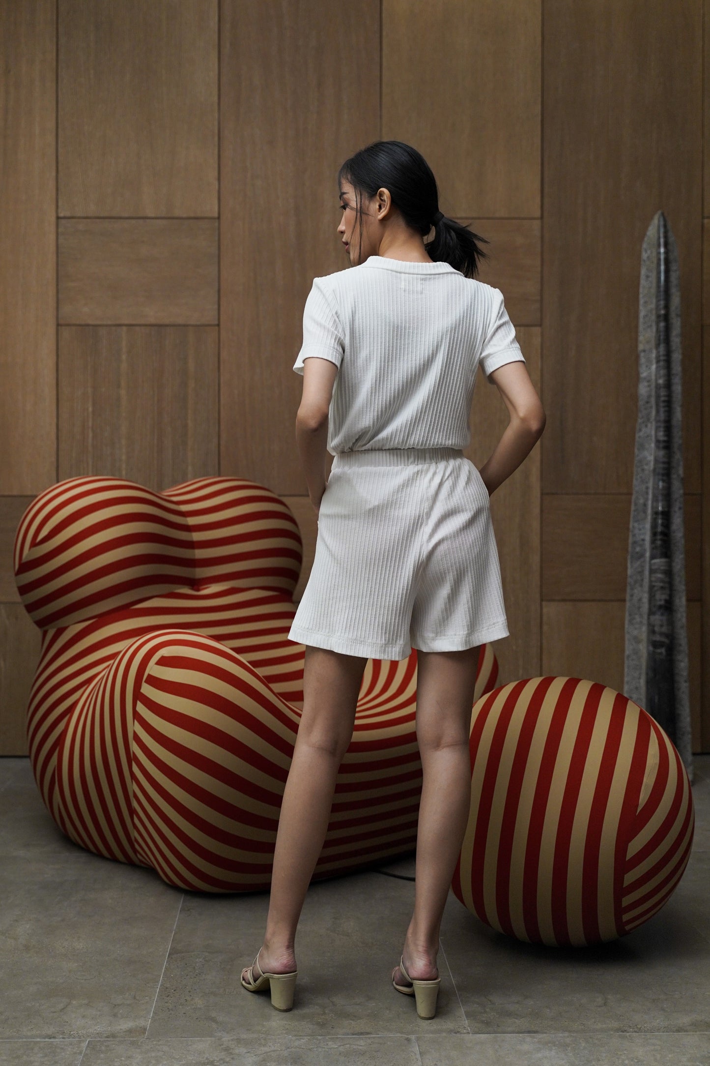 MOCHI HAMLET SET IN OFFWHITE