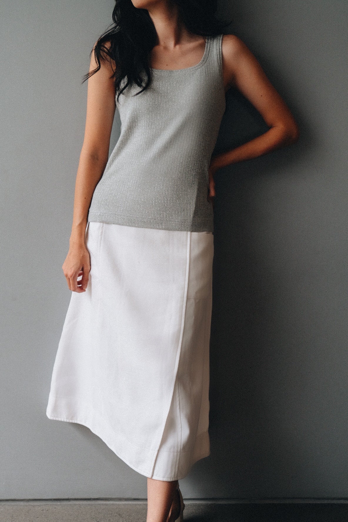 NEW MELL SQ - SLEEVELESS IN SAGE