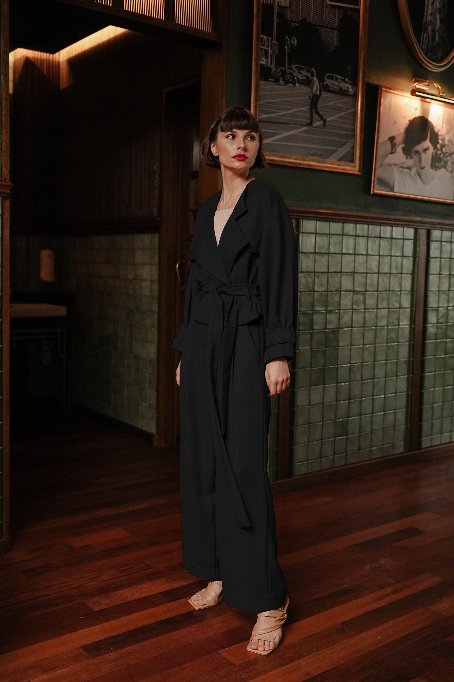 NADYAA BLAZER IN DEEP BLACK