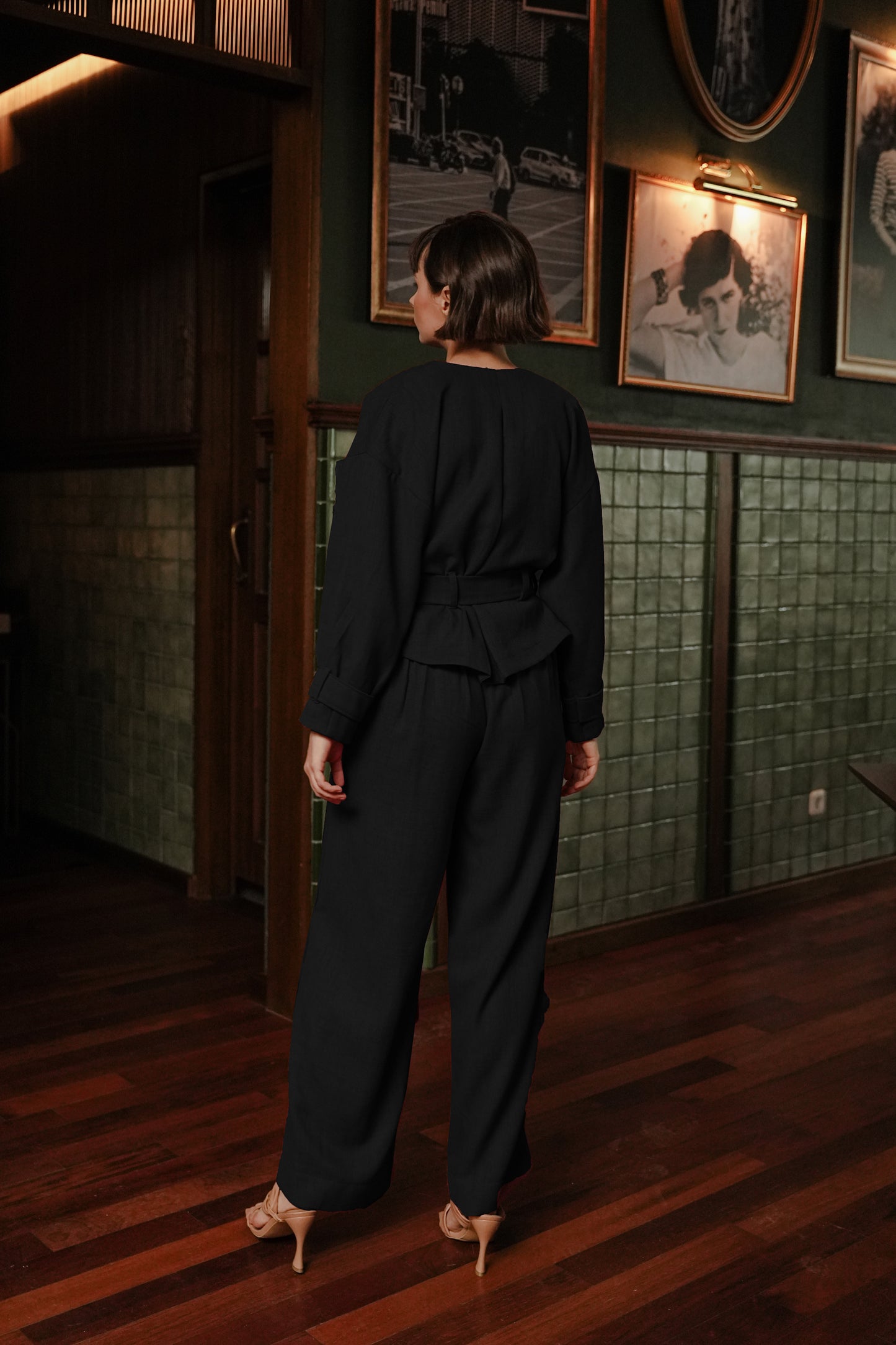 NADYAA BLAZER IN DEEP BLACK