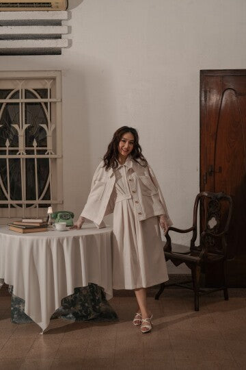 ALIYAA DRESS SLEEVELESS IN PEARL WHITE