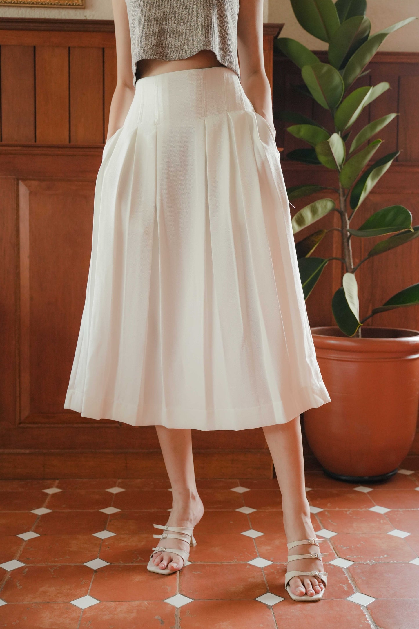 NEW AGATHA SKIRT IN PEARL WHITE