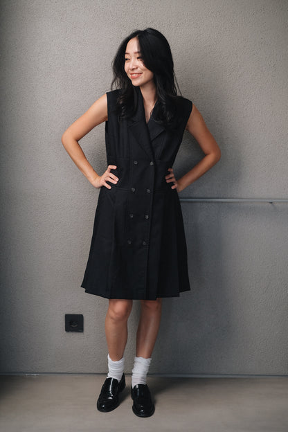 SERAPHINE SLEEVELESS DRESS IN DEEP BLACK