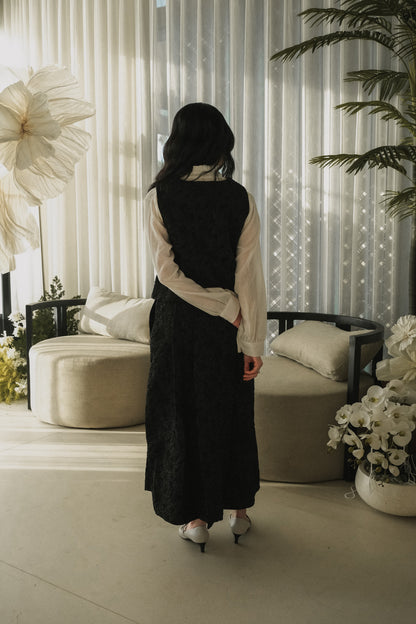 EDITH VEST IN NOIR
