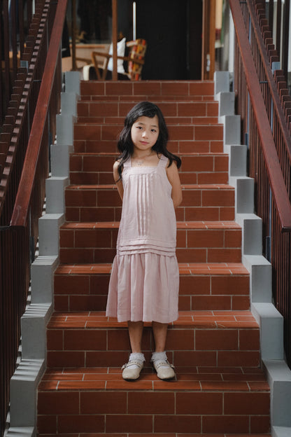 MINI CELINA IN ROSE GARDEN
