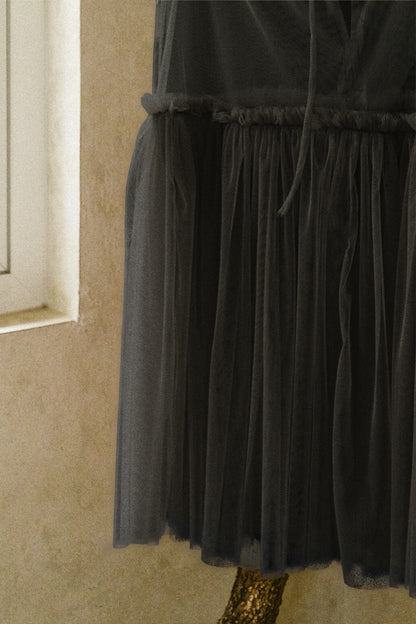 LULLA TULLE  IN DEEP BLACK