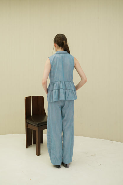 LYRA TOP IN WHISPY BLUE