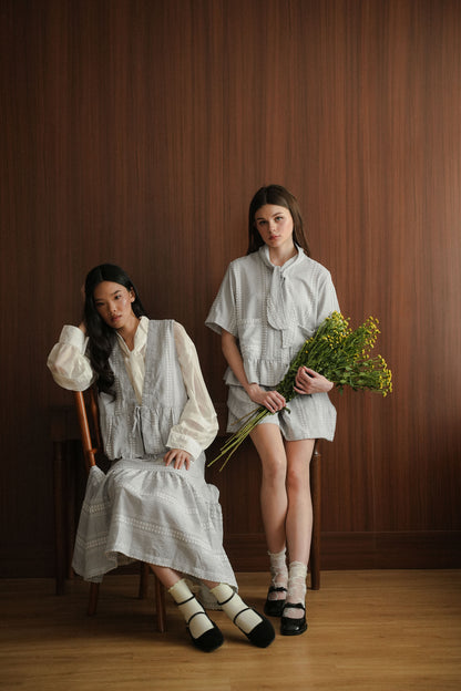 MERLLO TOP IN FOG