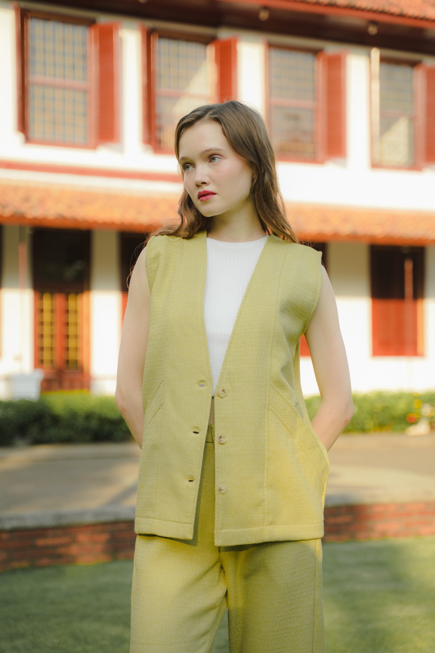 ODDA VEST IN DAFFODILS