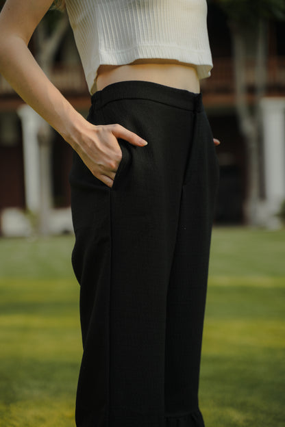 KUMA PANTS IN DEEP BLACK