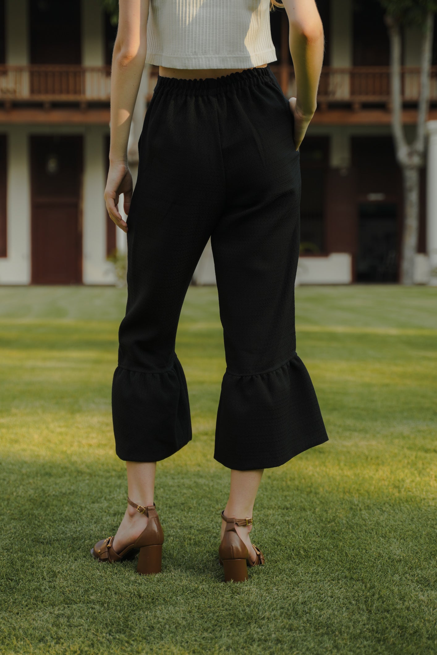 KUMA PANTS IN DEEP BLACK