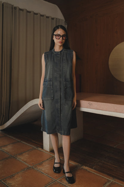 WYNNE DRESS STONEWASH