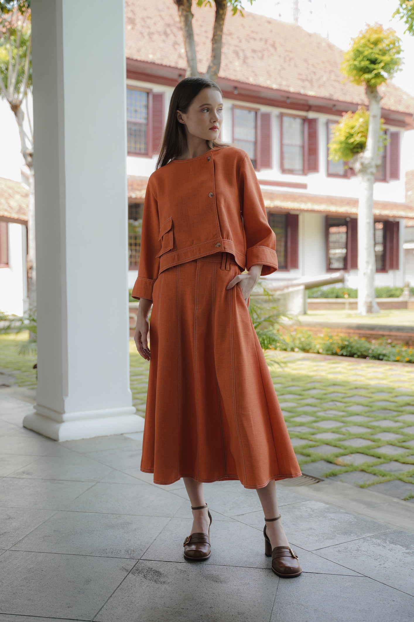 AOI SKIRT IN ORANGE PEEL