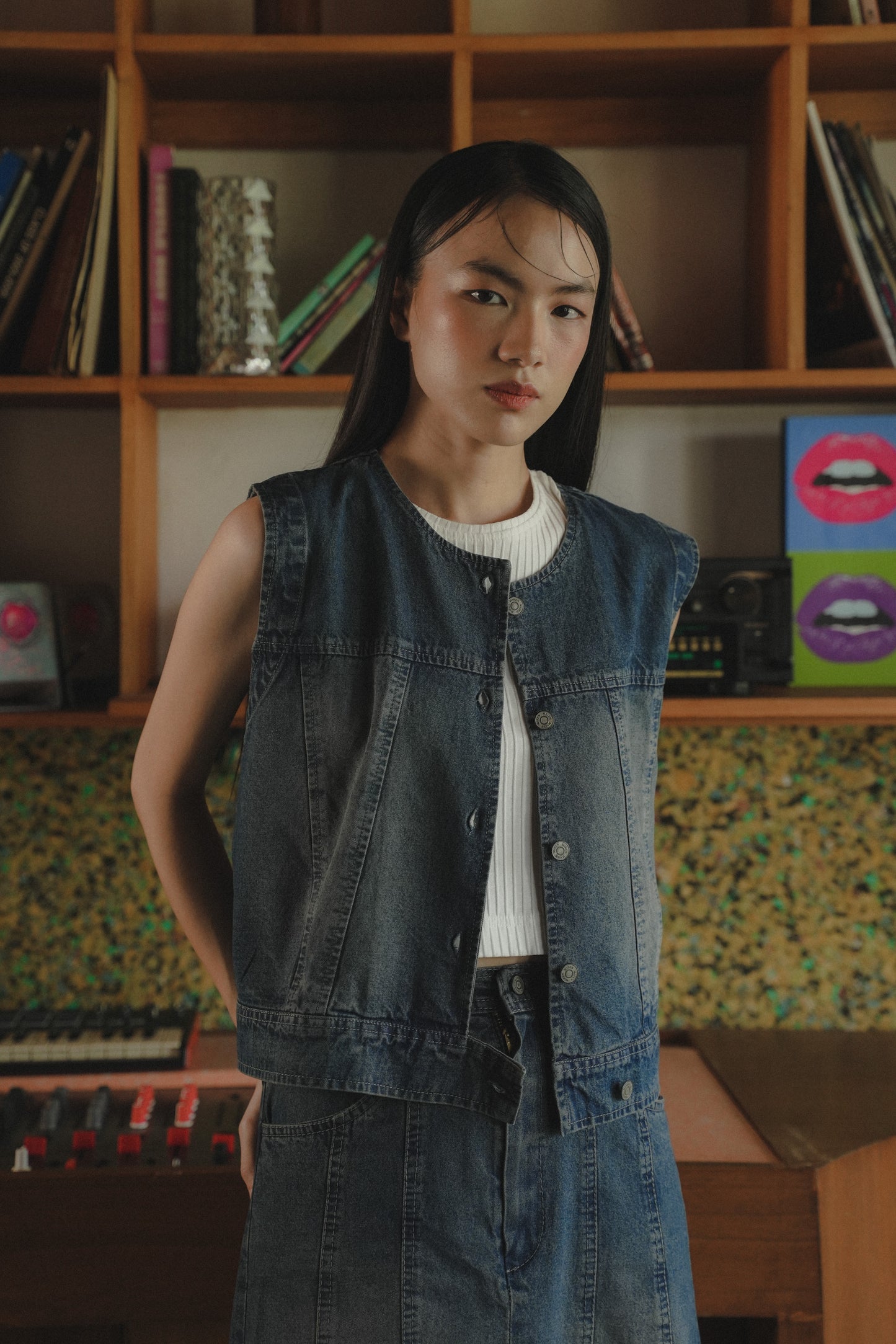 IDRIS DENIM TOP IN FUDGE