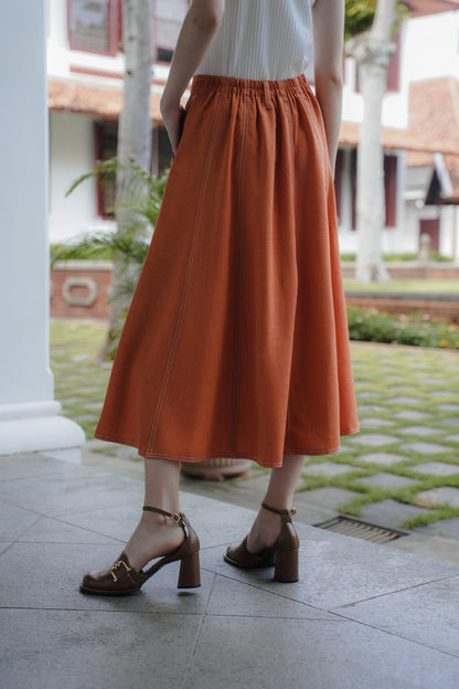 AOI SKIRT IN ORANGE PEEL