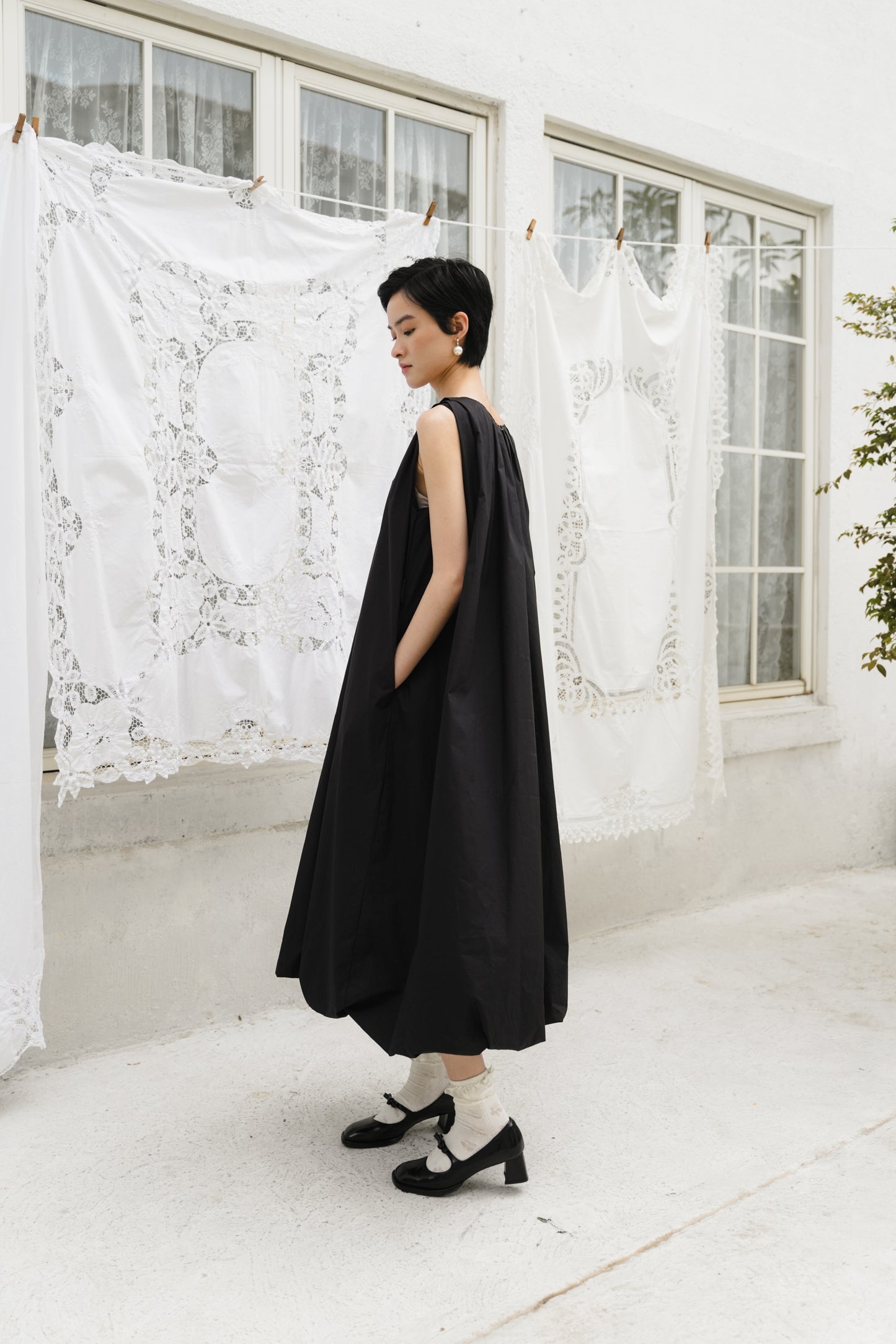 WINONA DRESS IN NOIR