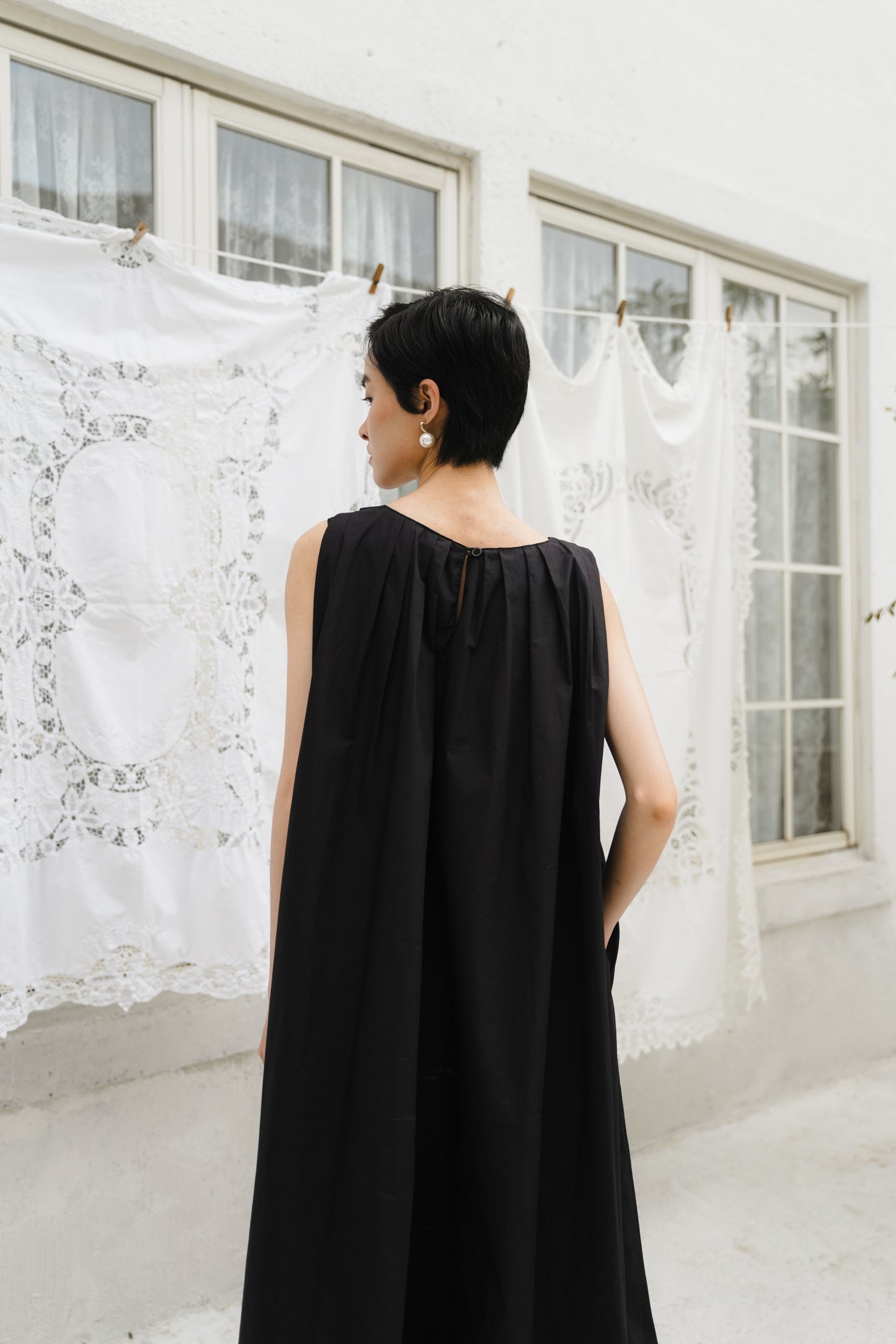 WINONA DRESS IN NOIR