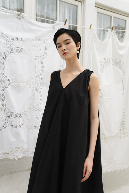 WINONA DRESS IN NOIR