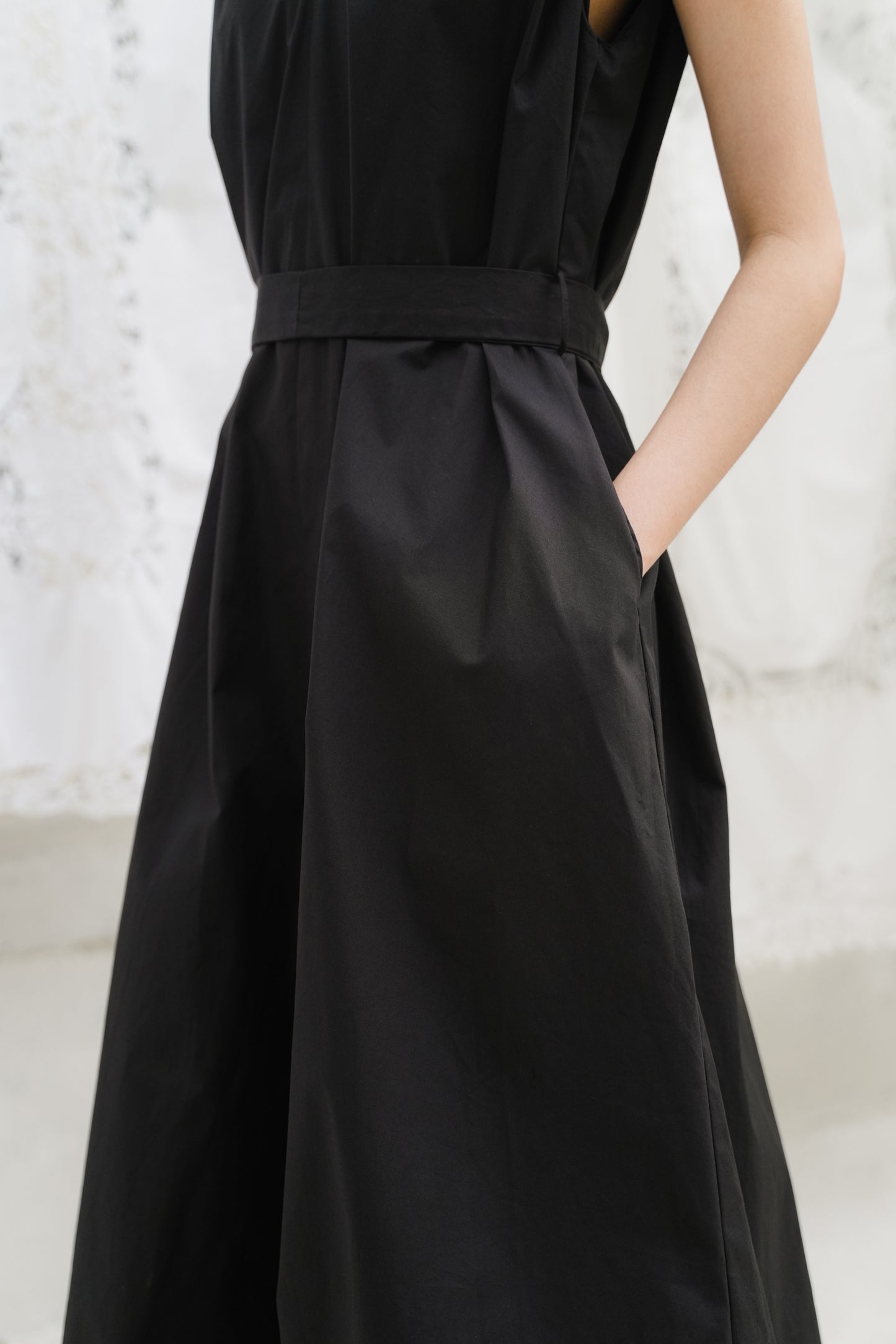 WINONA DRESS IN NOIR