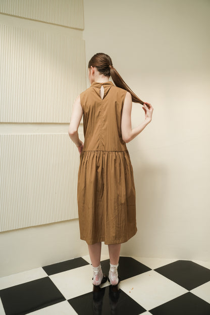 TAFFY DRESS IN PRETZEL