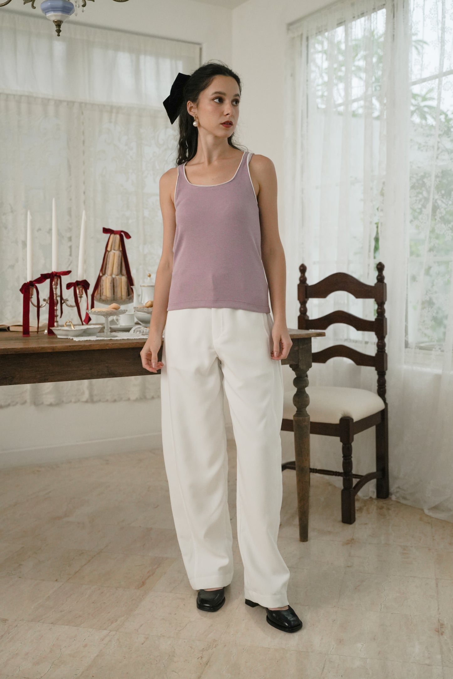 EDGE IN ORCHID PETALS