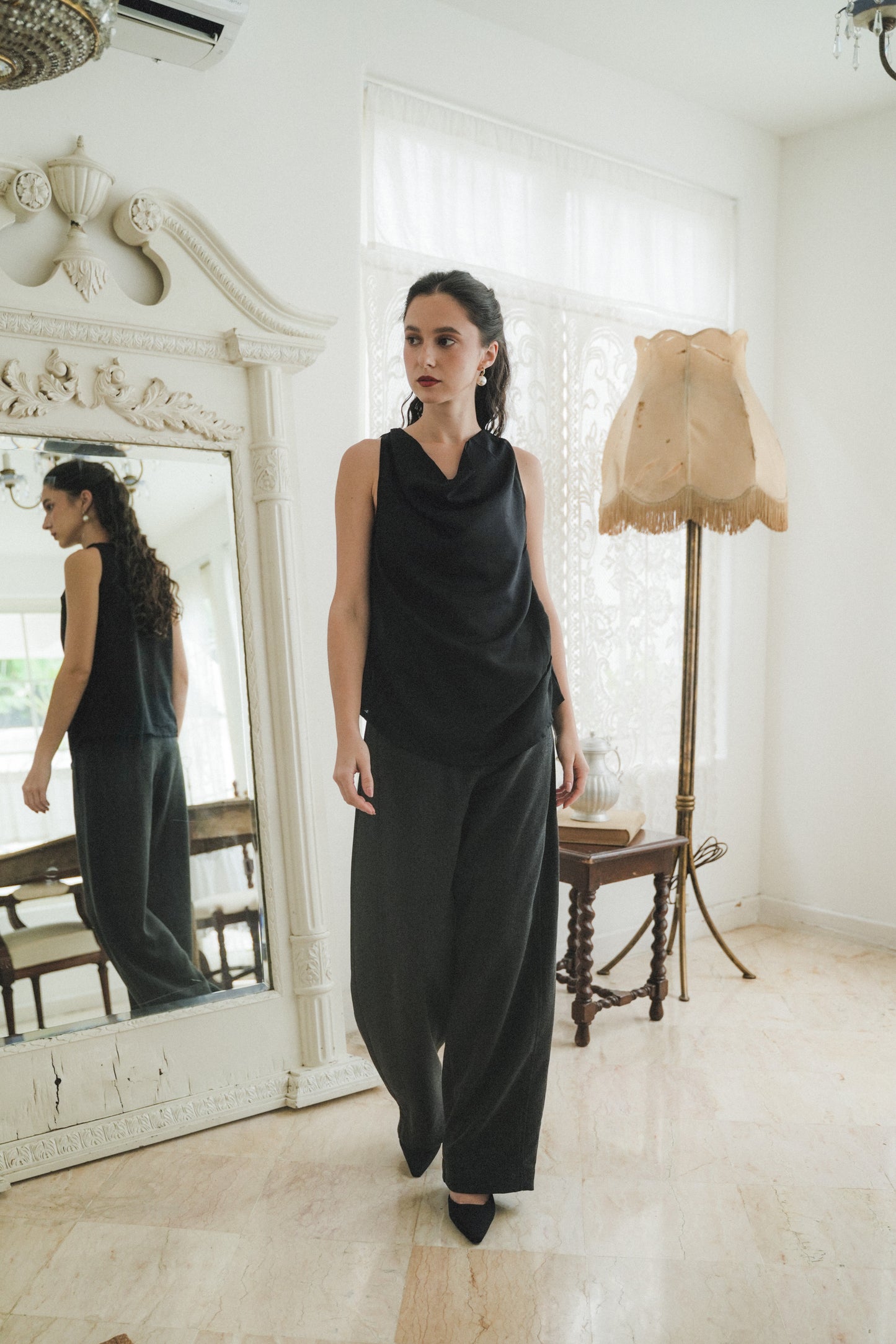 MIRAE TOP IN BLACK BEAUTY