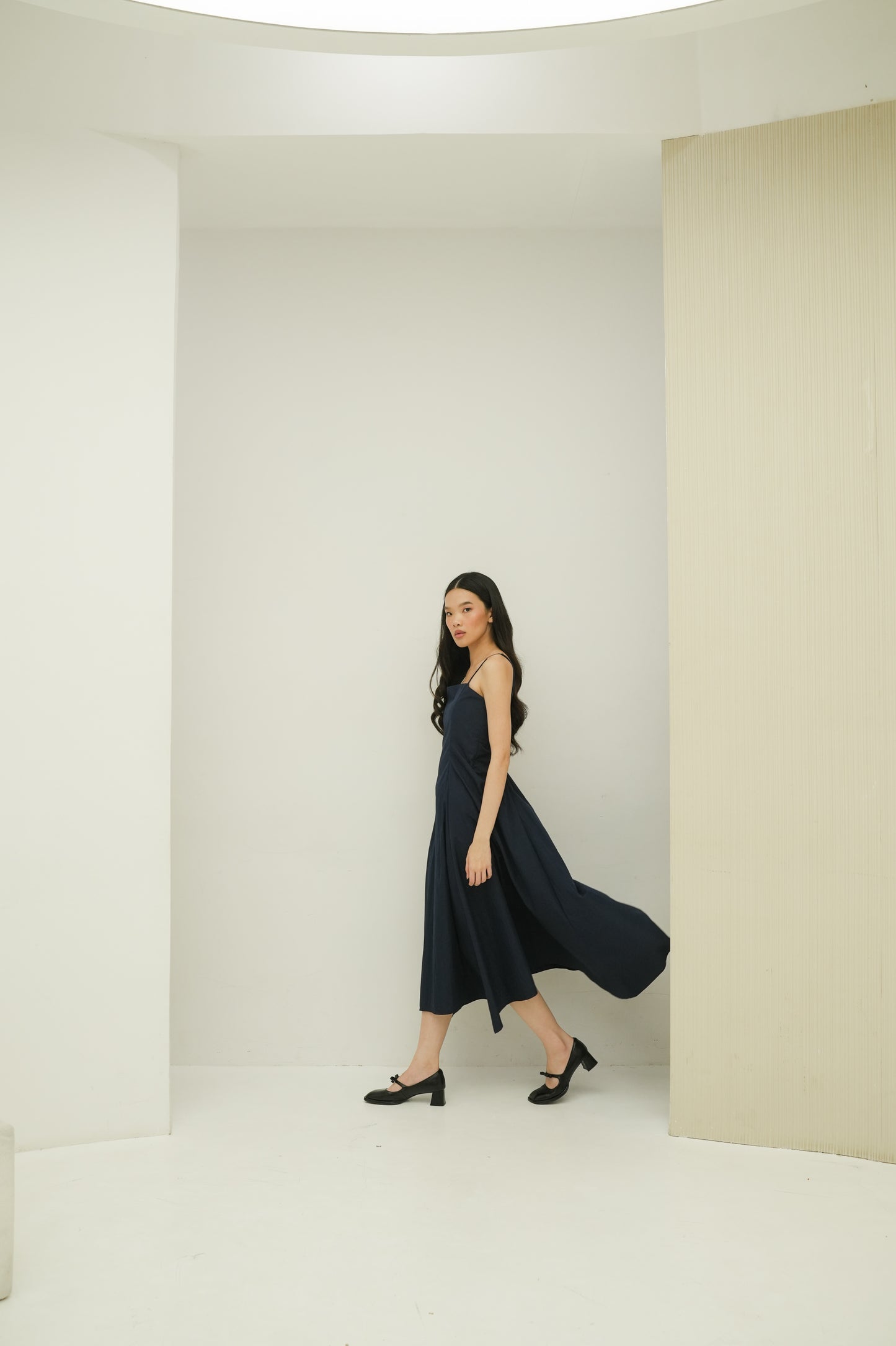 ALLYSA DRESS IN OBSIDIAN