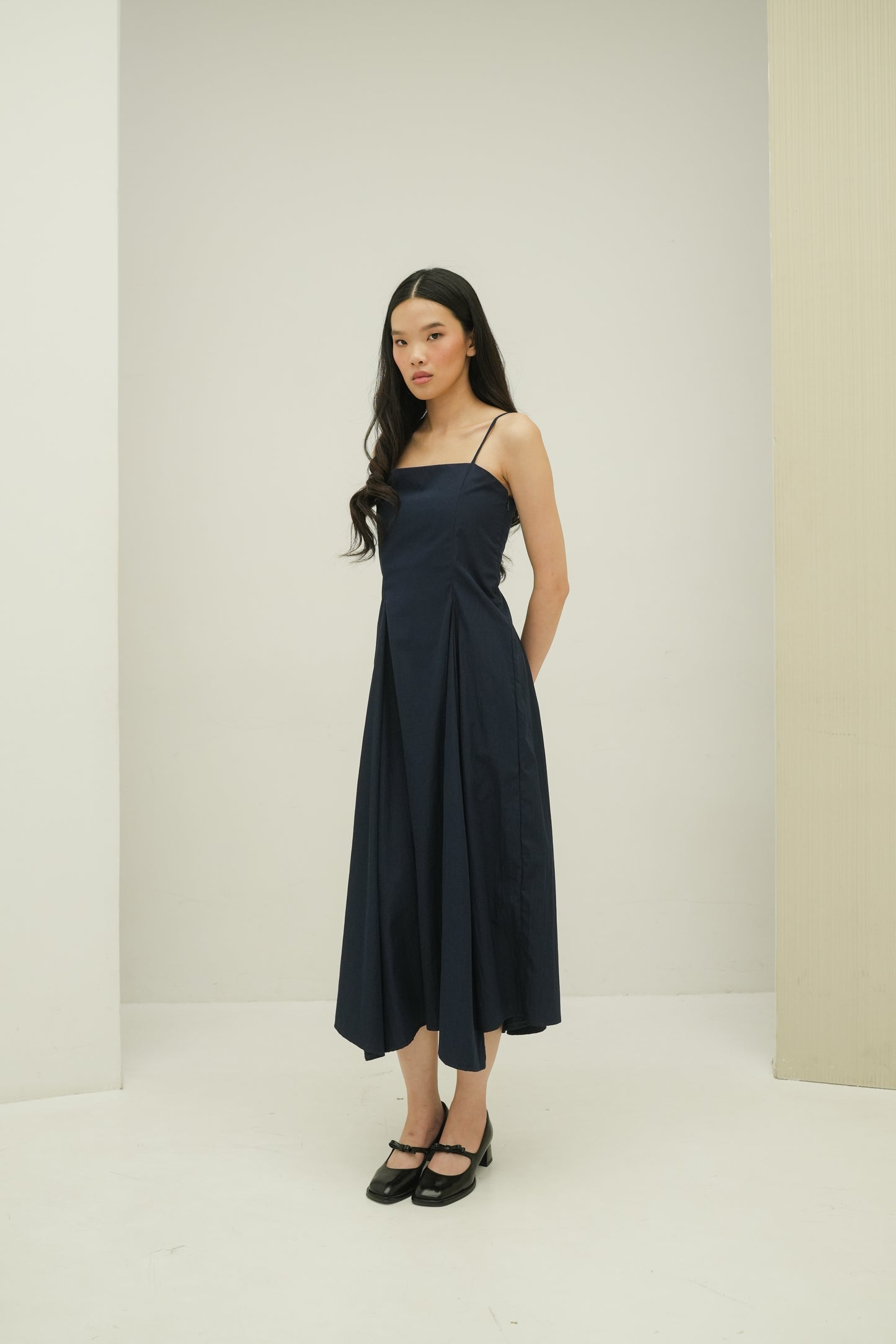 ALLYSA DRESS IN OBSIDIAN