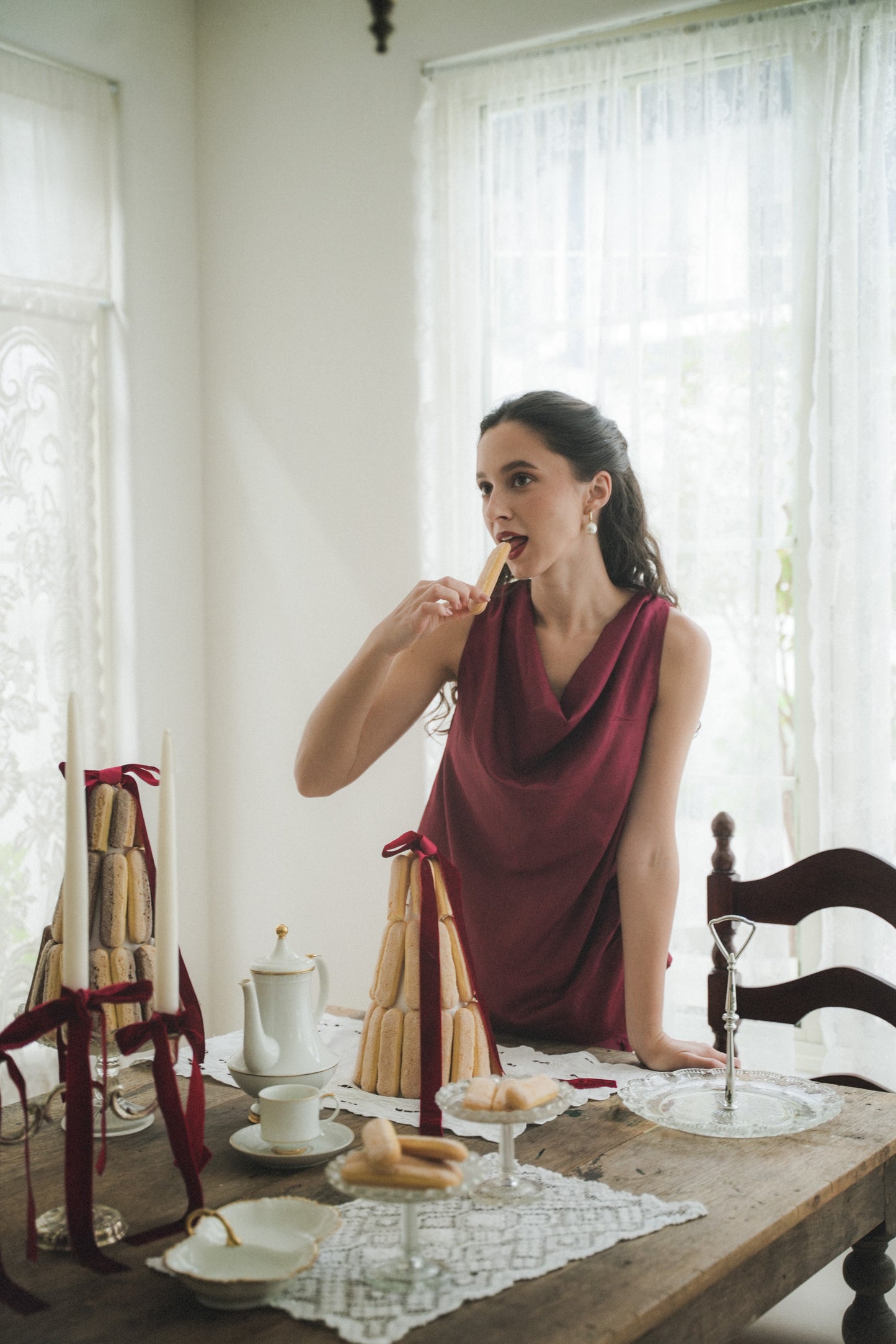 MIRAE TOP IN VELVET RED