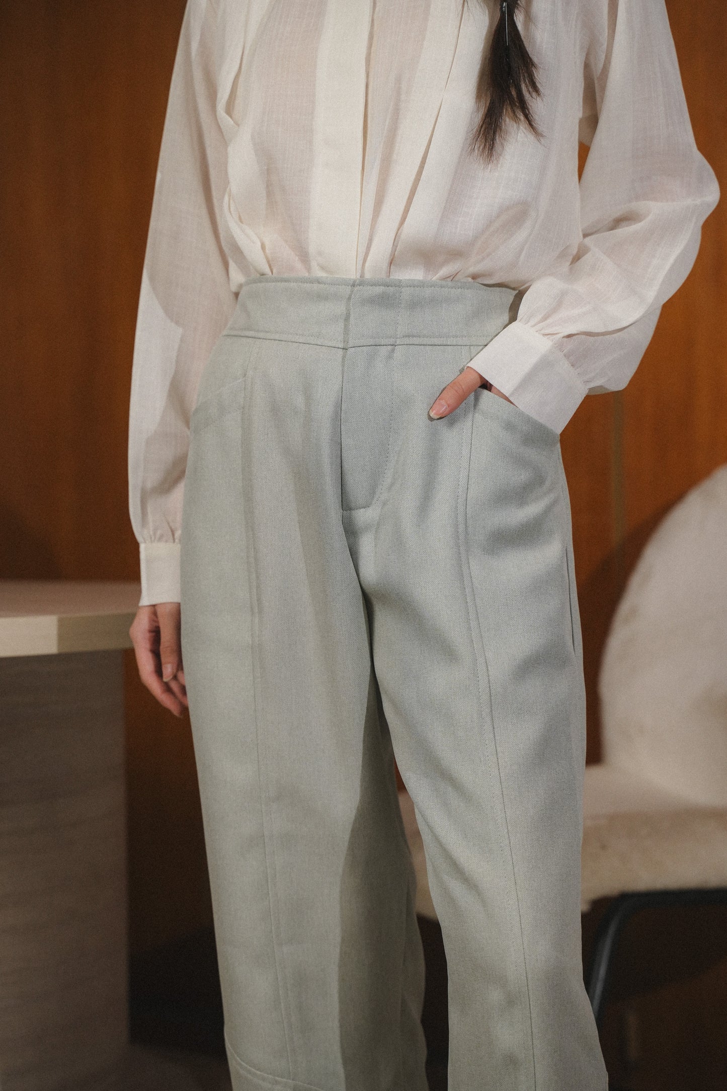 LUNE PANT IN CASTING SHADOW