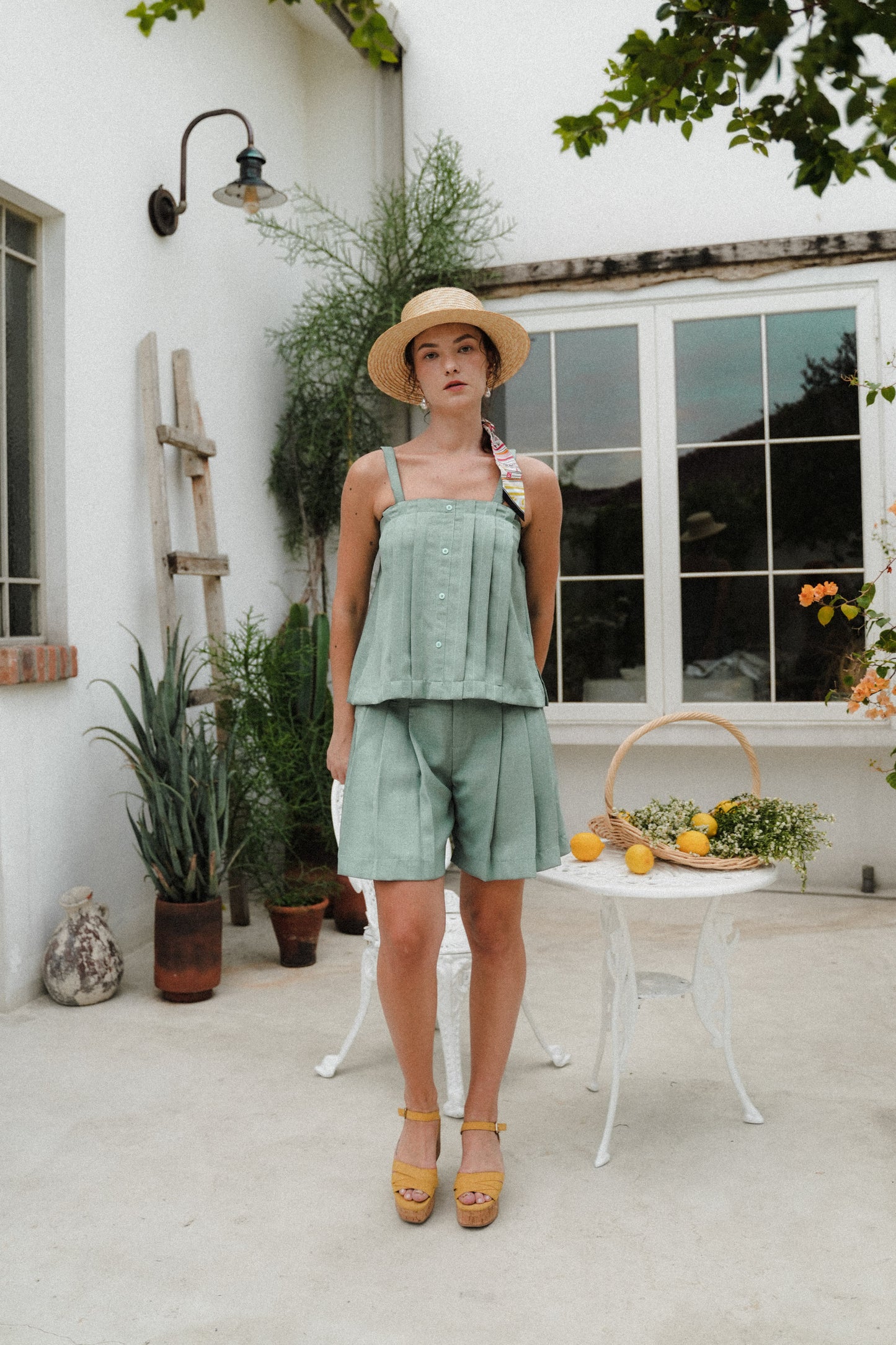 CAPRI TANK IN SEA GRASS