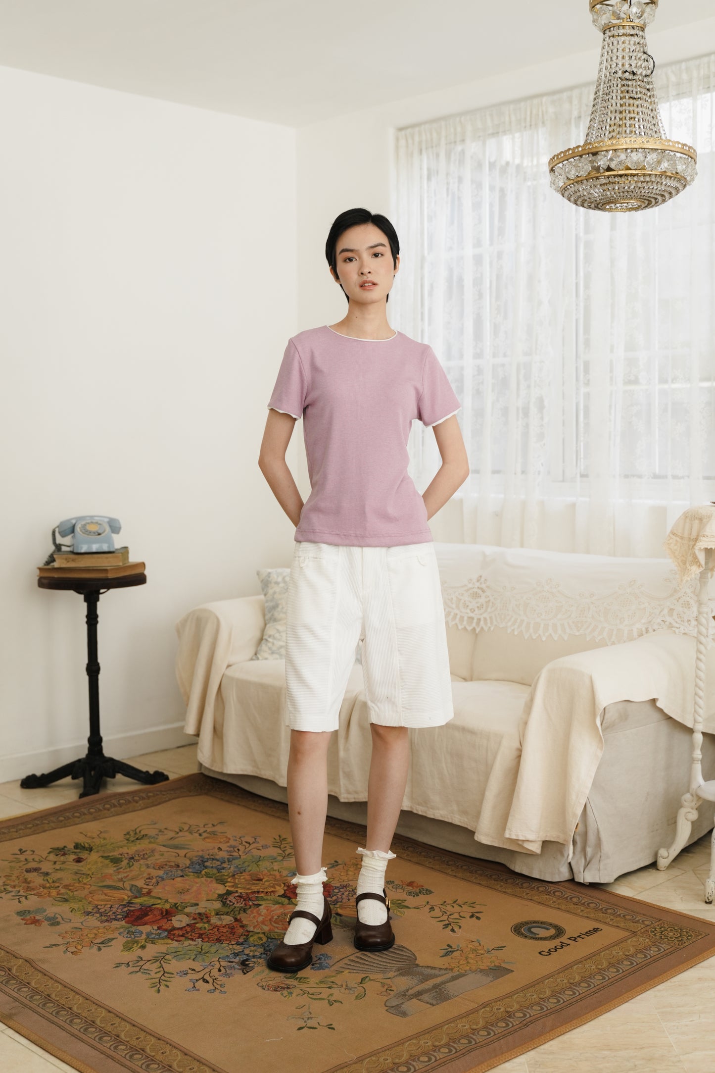 EDGE IN ORCHID PETALS