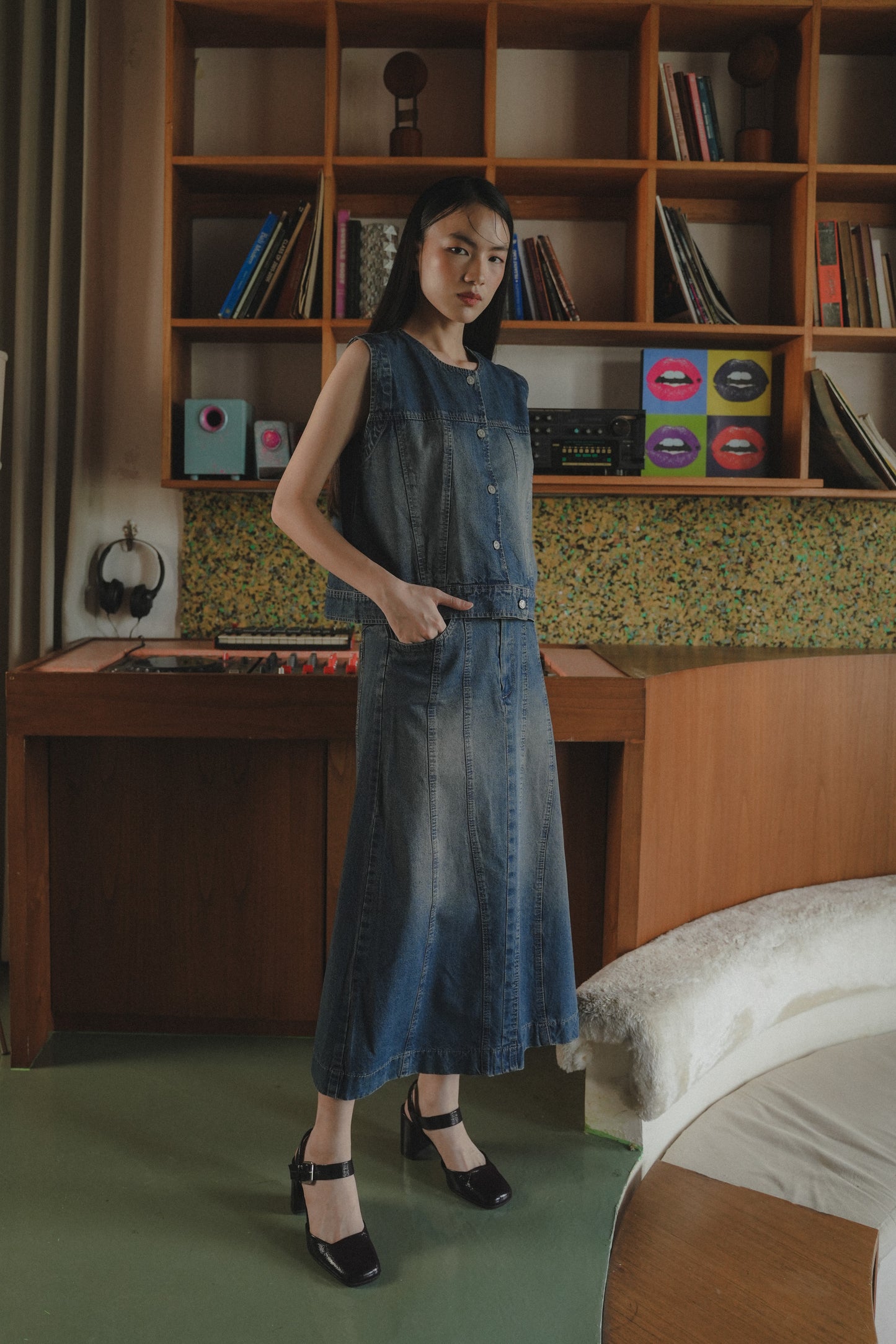 IDRIS DENIM TOP IN FUDGE